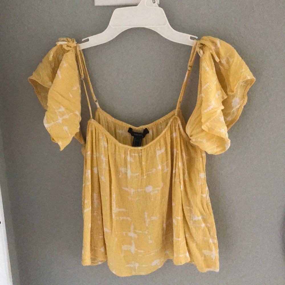 Adorable summer top - Picture 2 of 5